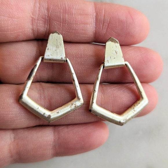 Kendra Scott Paxton Hoop Earrings in Rhodium Silver - Picture 2 of 3